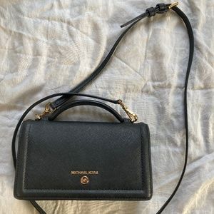 Micheal Kors Crossbody hand bag